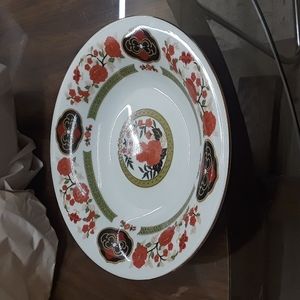 Vintage 8 1/2 LILING Plates